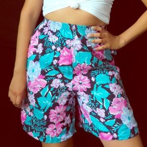 Floral Vintage shorts
